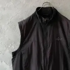 GREG NORWAN ベスト　フルジップ　サメ　薄手　裏起毛　シンプル　VT3