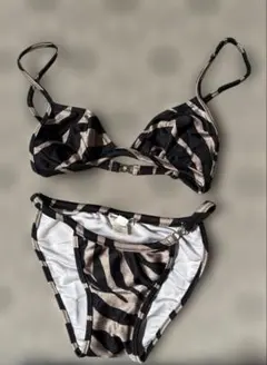 DG ストライプビキニDOLCE＆GABBANA 2026年最新】D&G ／ Dolce＆Gabbana セパレート水着・ビキニの人気