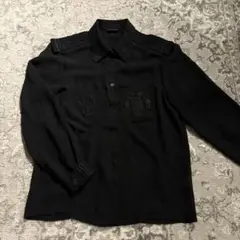 【伊太利屋】ミリタリー調 刺繍デザイン 長袖シアーブラウス ブラックのサムネイル
