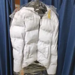 AZUL フード付きホワイトダウンジャケット　訳あり