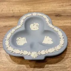 【希少】【美品】WEDGWOOD ジャスパー クローバー型トレイのサムネイル