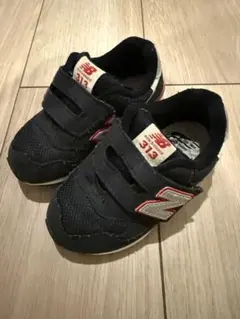 美品★New Balance 313 キッズシューズ 黒/赤★15cm