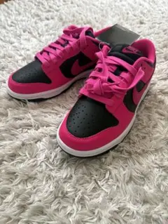 新品NIKE DUNK LOW ピンク　ナイキ23.5