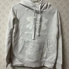 UNDER ARMOUR ロゴ パーカー ライトグレー