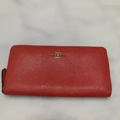 COACH 長財布 レッド ラウンドファスナーのサムネイル