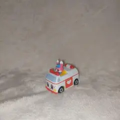 トミカ ウサギ キャラクター ミニカーのサムネイル
