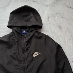 ✨美品✨ NIKE（ナイキ）　黒ナイロンパーカーXL