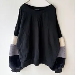 美品 INGNI イング スウェット トレーナー 袖ファー ファー 黒 ショート
