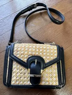 ラタンとレザーのショルダーバッグ