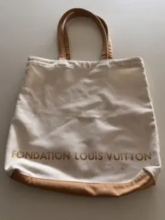 FONDATION LOUIS VUITTON トートバッグのサムネイル