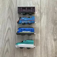 プラレール　マクドナルド4点セット