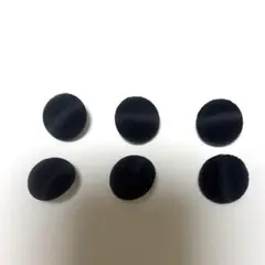 サテン黒ハーフトップくるみボタン