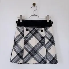 組曲 クミキョク（S1）タイト ミニスカート ウール100% メタルボタン