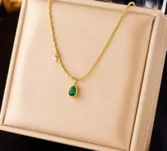 Item thumbnail for item 316b2252-ad03-42fd-952e-1ffa8688aee7