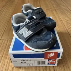 new balance 13センチ　ネイビー