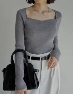 Re:EDIT / ハートネックニットトップス グレー Mのサムネイル
