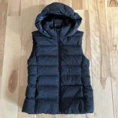 レディース　UNIQLO ダウンベスト M フード付き 最終価格