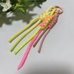 パラコードキーホルダー　ストラップ　チャーム