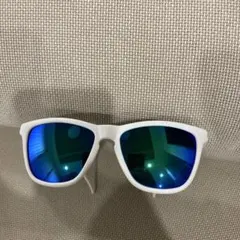 DANG SHADES ホワイトフレーム サングラスのサムネイル