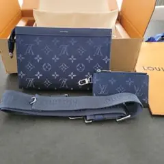 Louis Vuitton M11544 ガストン・ウェアラブルウォレット