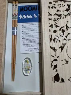 ムーミン　お箸　箸置き　ギフトボックス付き、23センチ弱