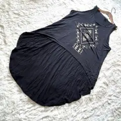 FOREVER21 ノースリーブ チュニック 黒 ゴールド柄 L アシンメトリー