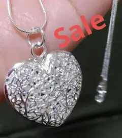 シルバーカラー　ハートネックレス　　ウェディングチャーム　スネークチェーン