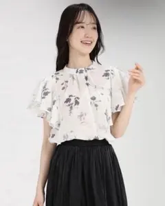 fifth フィフス 花柄フリル袖ブラウス Mサイズ