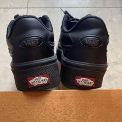 VANS ブラックレザー スニーカー