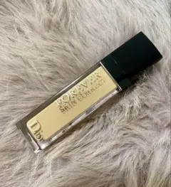 Dior Forever Skin Correct 0N コンシーラーのサムネイル
