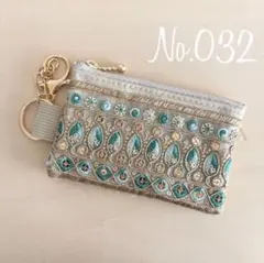 No. インド刺繍リボン フェイクレザーミニポーチ