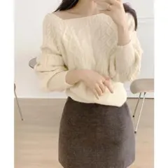 ニット　ケーブル編みニット