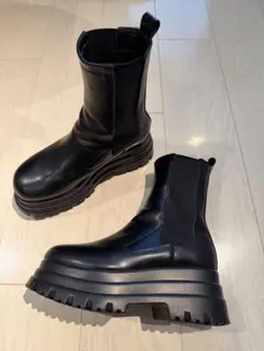 ブラック サイドゴアブーツ 厚底