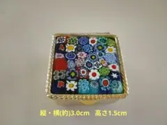 ミルフィオリガラス　ピルケース　カラフルな花模様　小物入れ ベネチアンガラス