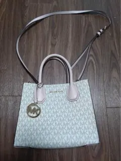 Michael Kors MKロゴハンドバッグ