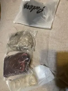 【美品】まとめ売り　　シルバー アッシュ　赤　ロングウィッグ キャップ付き