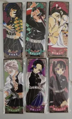鬼滅の刃 胡蝶しのぶ 栗花落カナヲ 炭治郎　不死川　義勇　絵札缶バッジ