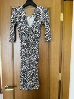 最終お値下げダイアンのワンピースです。