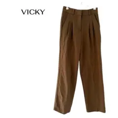 VICKY タックストレートパンツ　スラックス　ビジネスオフィス