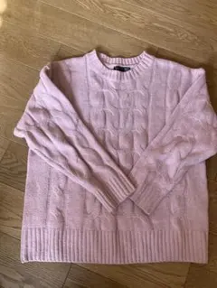 クルーネックニット