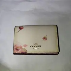 （NO L2022.91561角スレ無し）COACH 花柄 カードケース