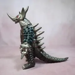 ウルトラ怪獣シリーズ　タイラント　2008　ソフビ　赤目