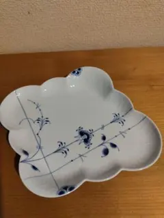 美品 ロイヤルコペンハーゲン ブルーフルーテッド メガプレート 27cm