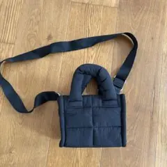 GU ミニバッグ　パフ　トート　ショルダー　黒