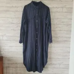 美品　ネイビーとグリーンのストライプシャツワンピース