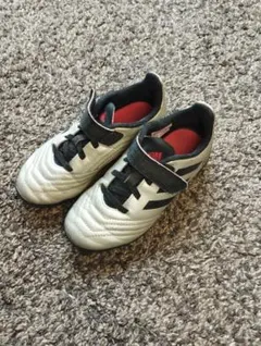 アディダス 18cm プレデター シルバー サッカーシューズPREDATOR