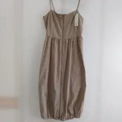 新品　GU フロントジップバブルヘムワンピース　ベージュXL