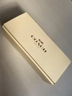 COACH ロゴ入りマグカップ ギフト箱付き