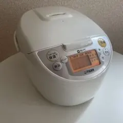【訳あり】タイガー IH炊飯ジャー JKD-V100 5.5合炊き 16年製のサムネイル