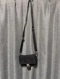 zara ザラ ブラック ミニショルダーバッグ ナイロン